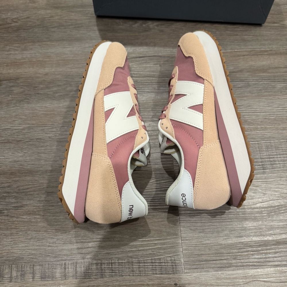 New Balance 237 Rose Rose Suede Leather Athletic Lace Up Sneakers - Picture 7 of 12